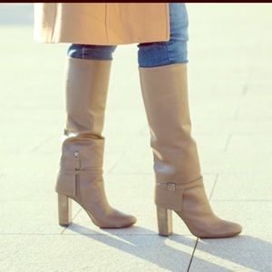 Black Friday sale! Amazing Tory Burch Boots ❤️